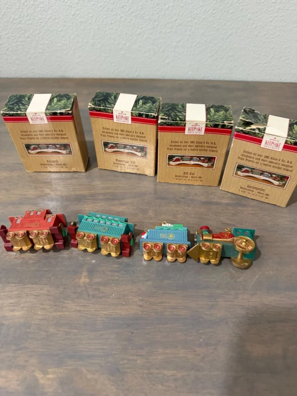 Hallmark Keepsake Ornaments Klaus & CO RR Train Locomotive Cars Set 4